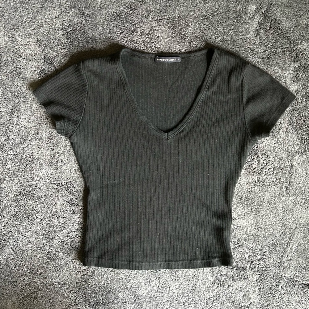 Brandy Melville Ashlyn v neck top
